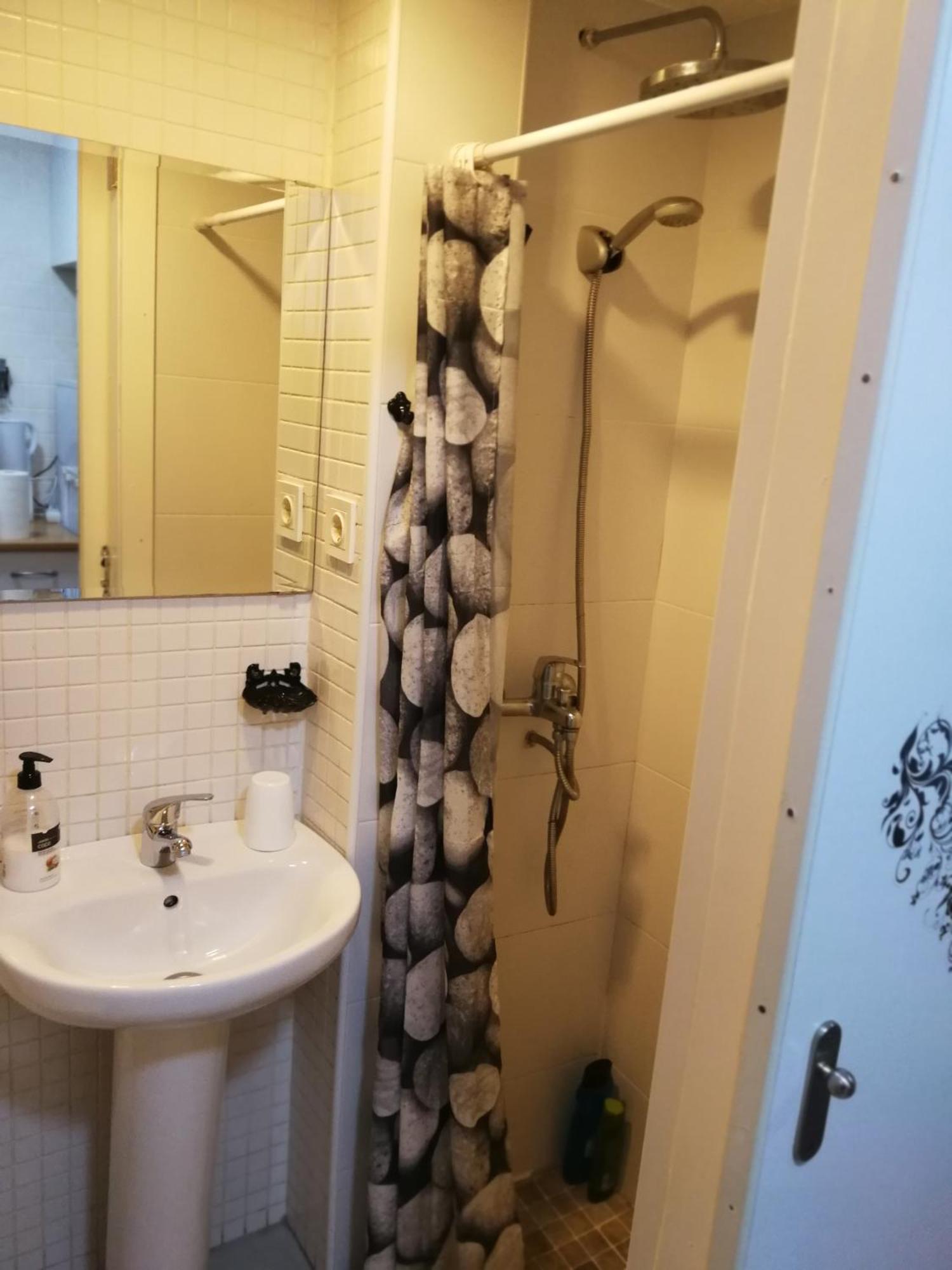 Microloft En Lavapies, 15 Metros Lejlighed Madrid Eksteriør billede